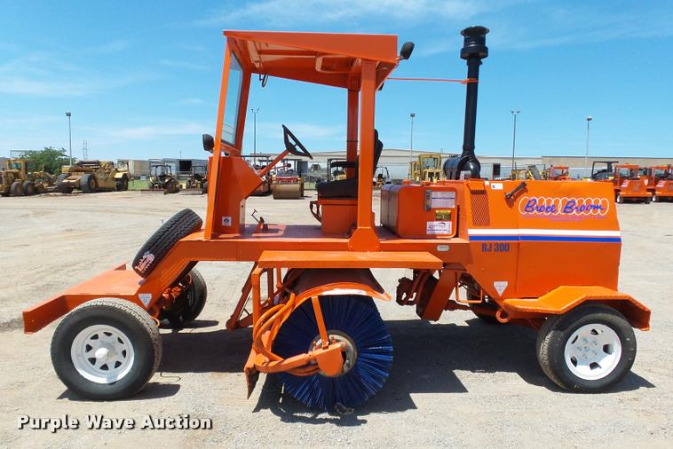 image for item DB4041 1994 Broce RJ300 broom