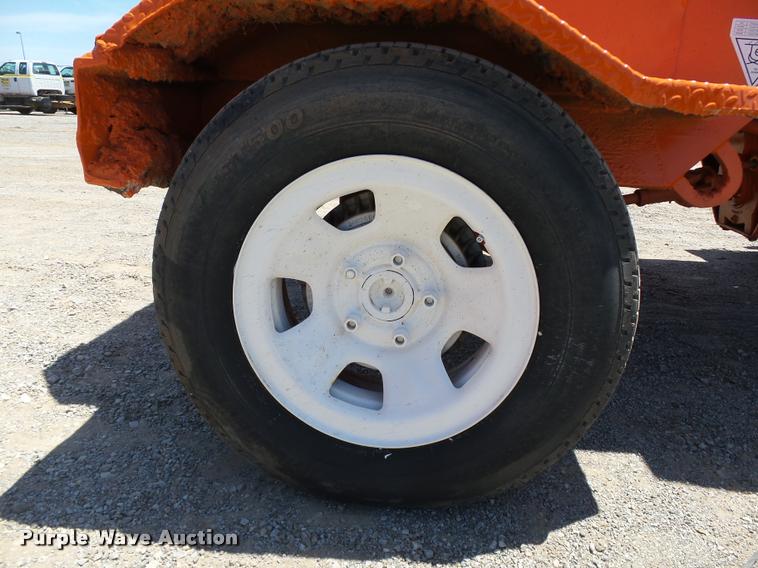 image for item DB4041 1994 Broce RJ300 broom