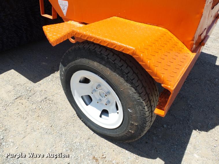 image for item DB4041 1994 Broce RJ300 broom