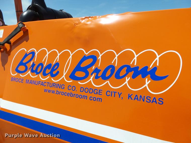 image for item DB4041 1994 Broce RJ300 broom