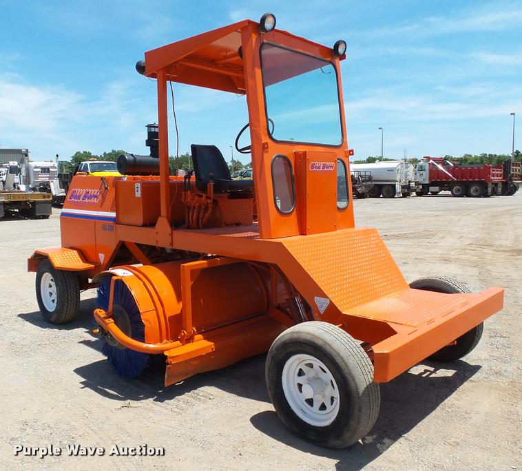 image for item DB4042 1992 Broce RJ300 broom