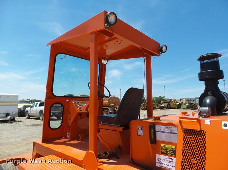 image for item DB4042 1992 Broce RJ300 broom