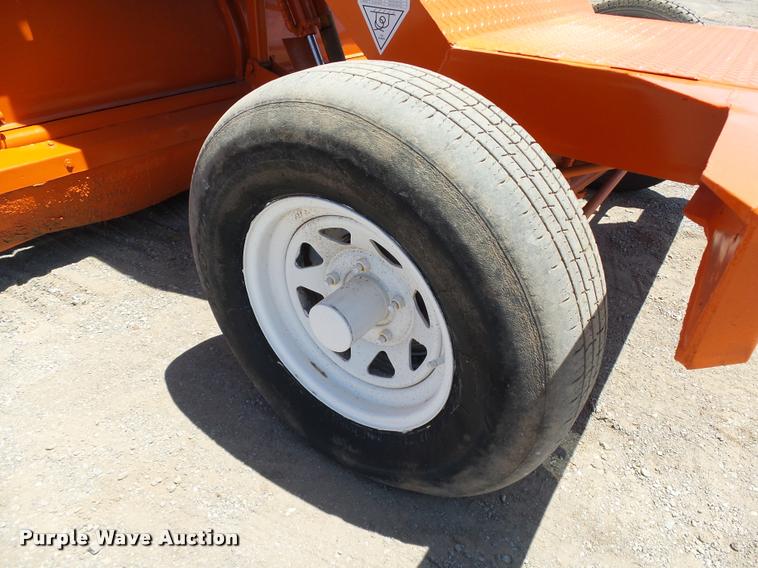 image for item DB4042 1992 Broce RJ300 broom