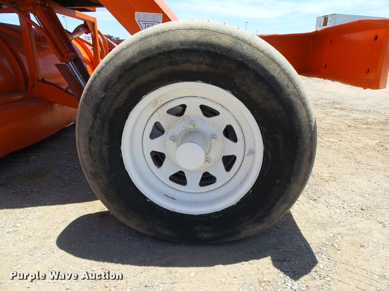 image for item DB4042 1992 Broce RJ300 broom