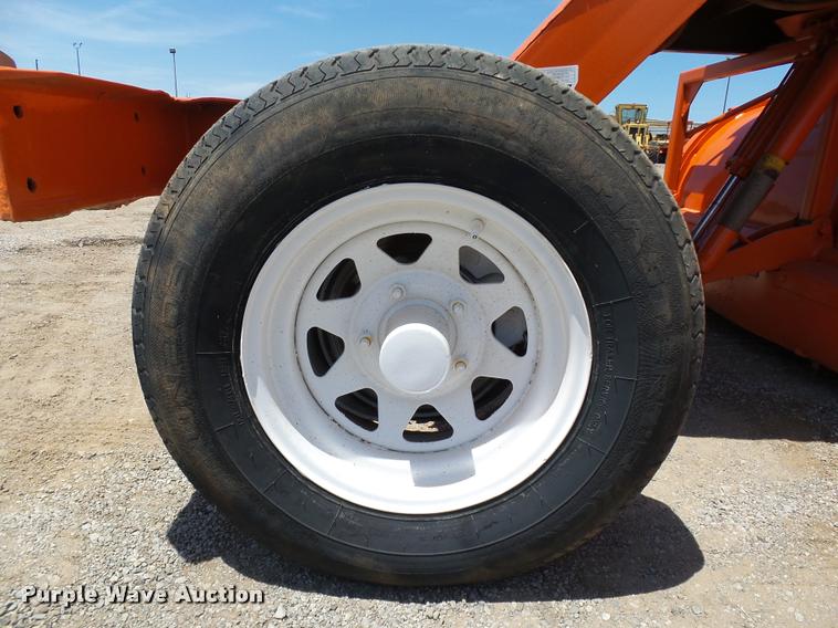 image for item DB4042 1992 Broce RJ300 broom