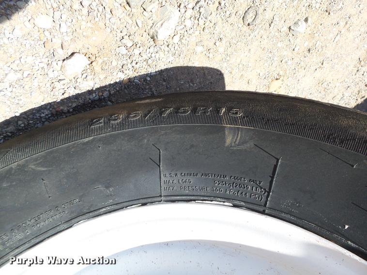 image for item DB4042 1992 Broce RJ300 broom