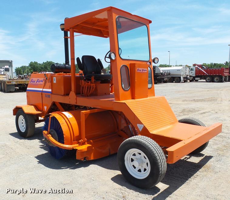 image for item DB4043 1995 Broce RJ300 broom