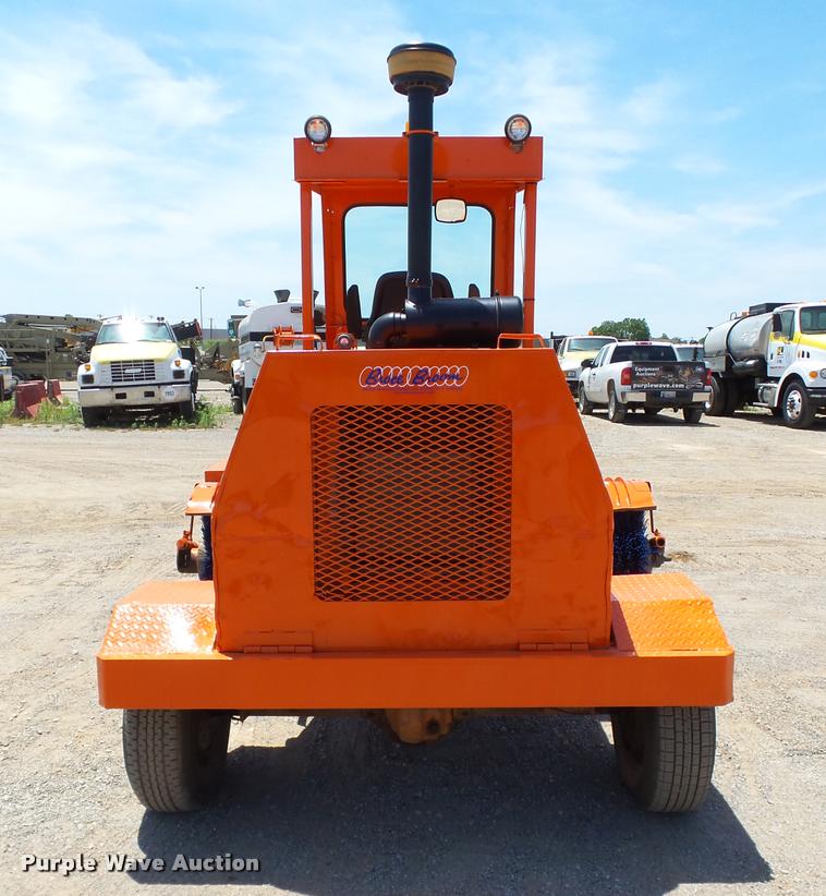 image for item DB4043 1995 Broce RJ300 broom