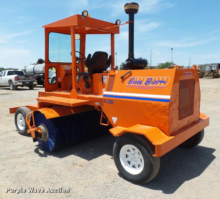 image for item DB4043 1995 Broce RJ300 broom