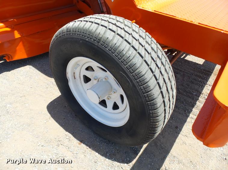 image for item DB4043 1995 Broce RJ300 broom