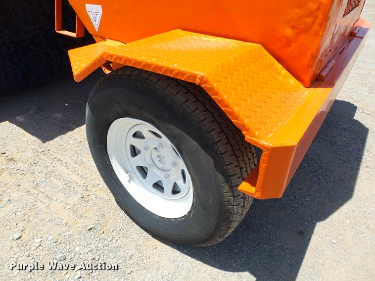 image for item DB4043 1995 Broce RJ300 broom