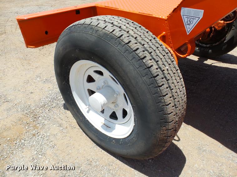 image for item DB4043 1995 Broce RJ300 broom