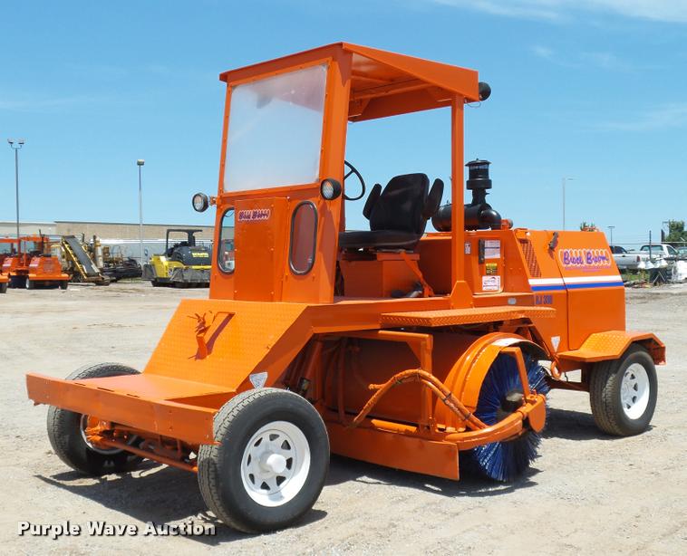 image for item DB4044 1992 Broce RJ300 broom