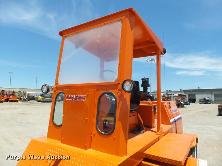 image for item DB4044 1992 Broce RJ300 broom