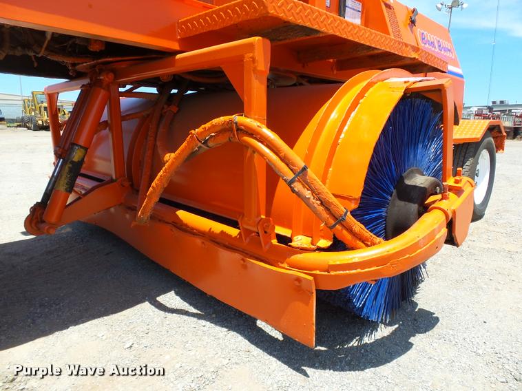 image for item DB4044 1992 Broce RJ300 broom