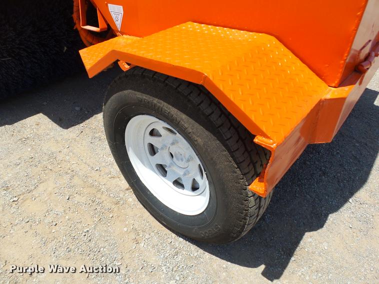 image for item DB4044 1992 Broce RJ300 broom