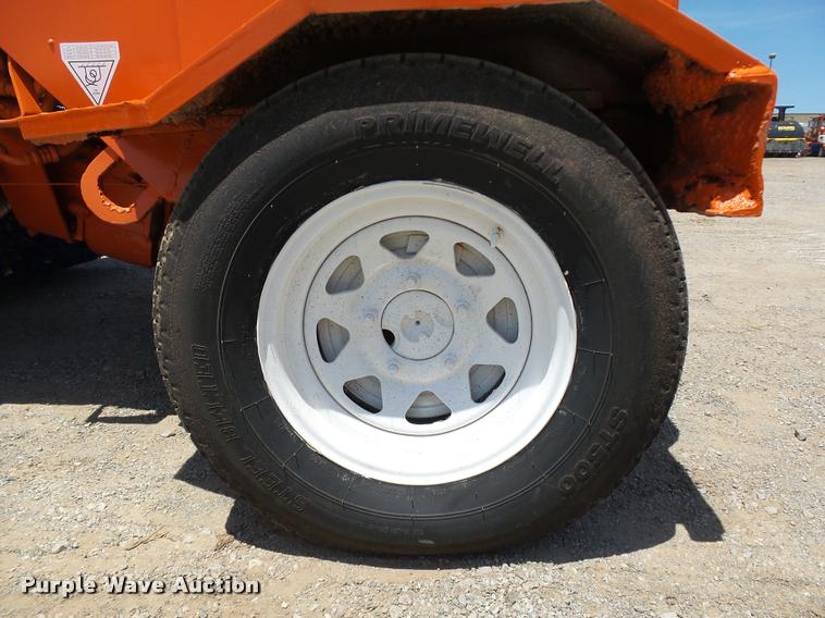 image for item DB4044 1992 Broce RJ300 broom