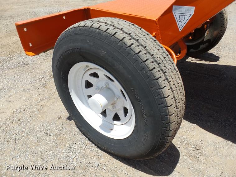 image for item DB4044 1992 Broce RJ300 broom