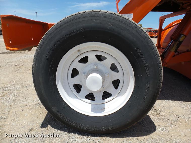 image for item DB4044 1992 Broce RJ300 broom