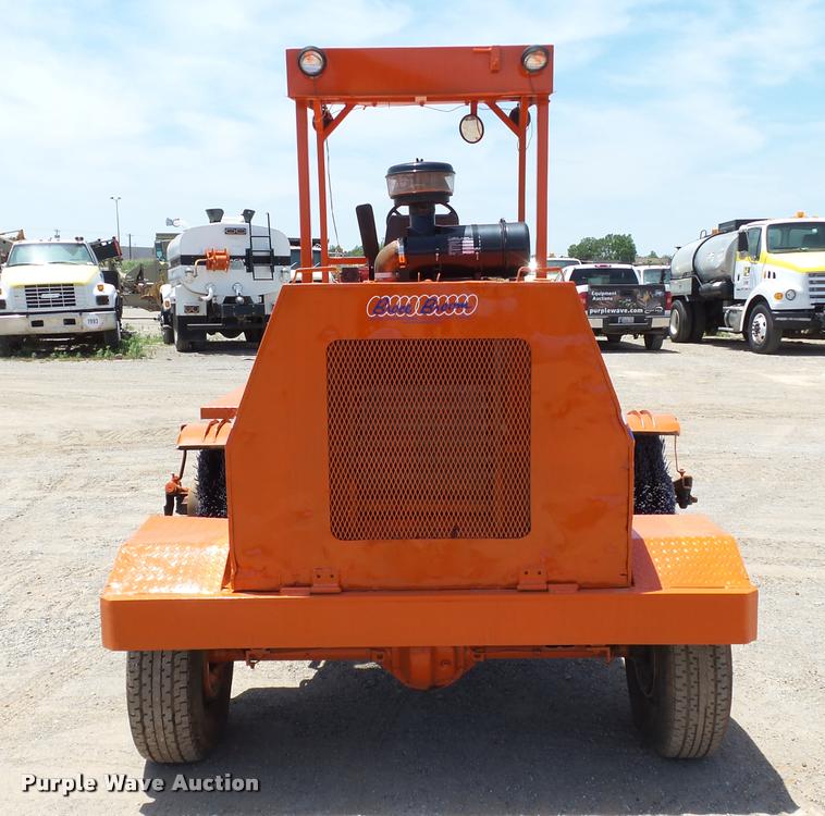 image for item DB4045 1995 Broce RJ300 broom