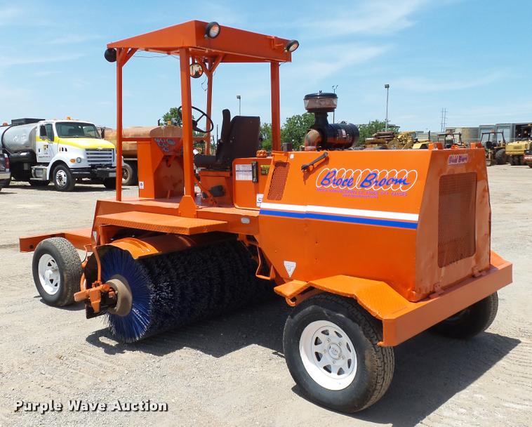 image for item DB4045 1995 Broce RJ300 broom