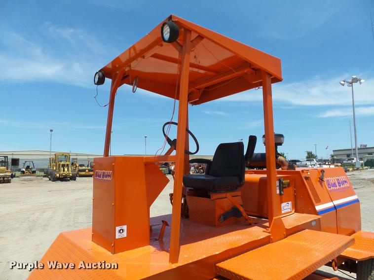 image for item DB4045 1995 Broce RJ300 broom