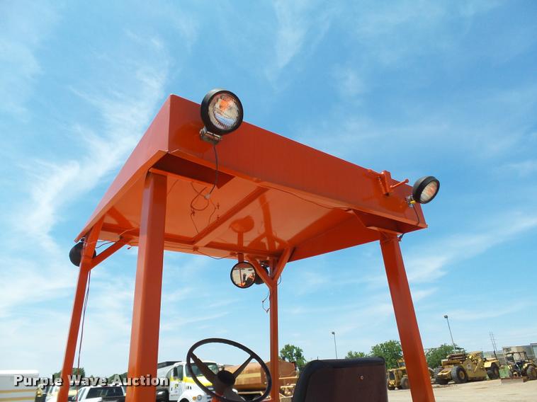 image for item DB4045 1995 Broce RJ300 broom