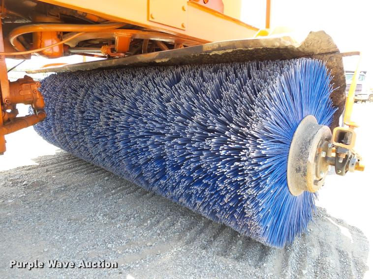 image for item DB4045 1995 Broce RJ300 broom