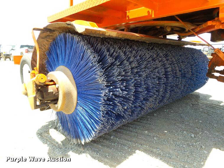 image for item DB4045 1995 Broce RJ300 broom