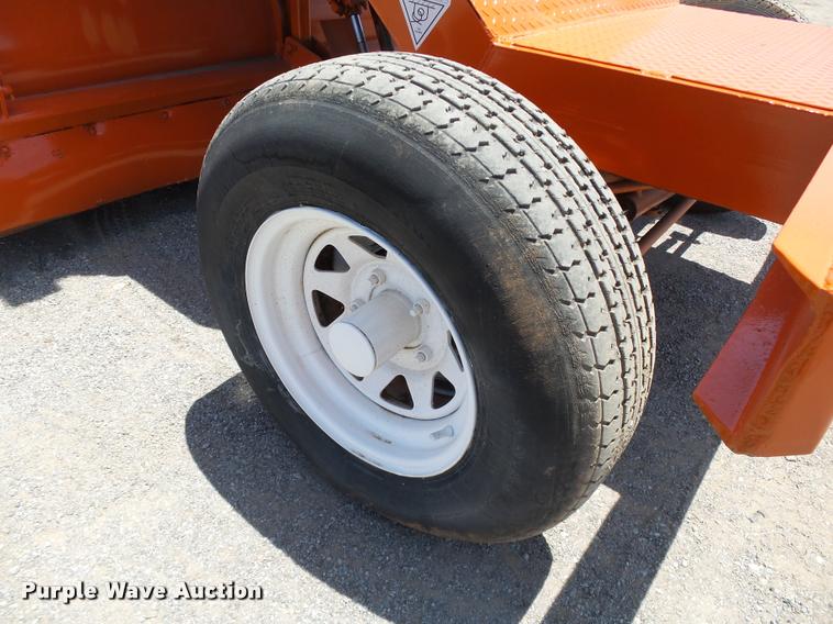 image for item DB4045 1995 Broce RJ300 broom