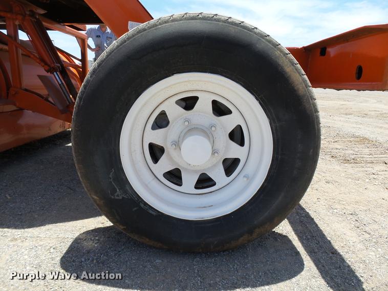 image for item DB4045 1995 Broce RJ300 broom