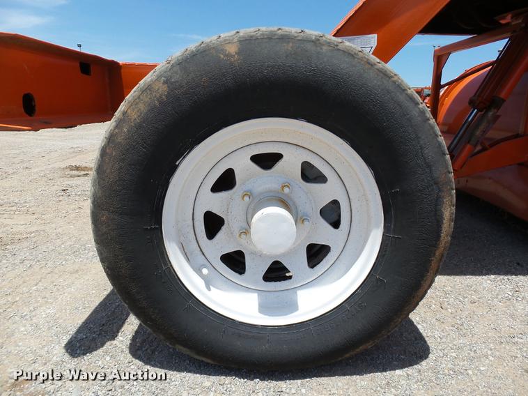 image for item DB4045 1995 Broce RJ300 broom