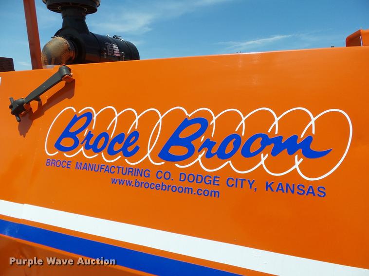 image for item DB4045 1995 Broce RJ300 broom