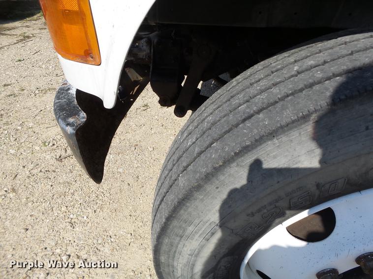 image for item DB5753 1999 International 4900 refuse truck