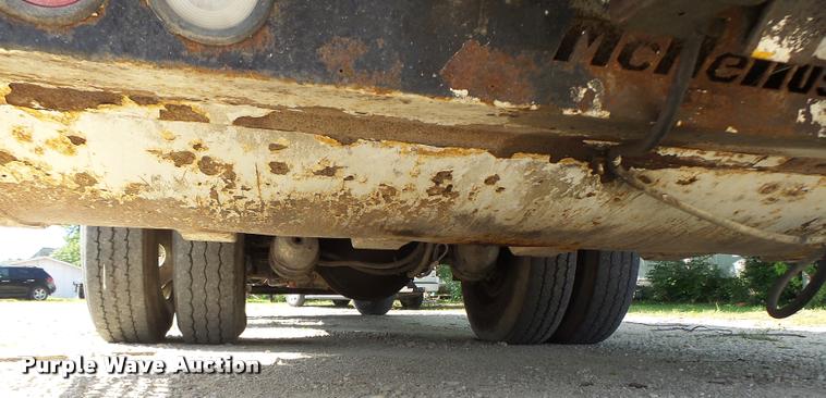 image for item DB5753 1999 International 4900 refuse truck