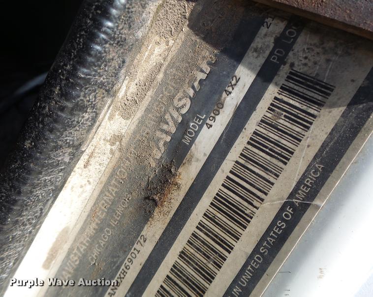 image for item DB5753 1999 International 4900 refuse truck