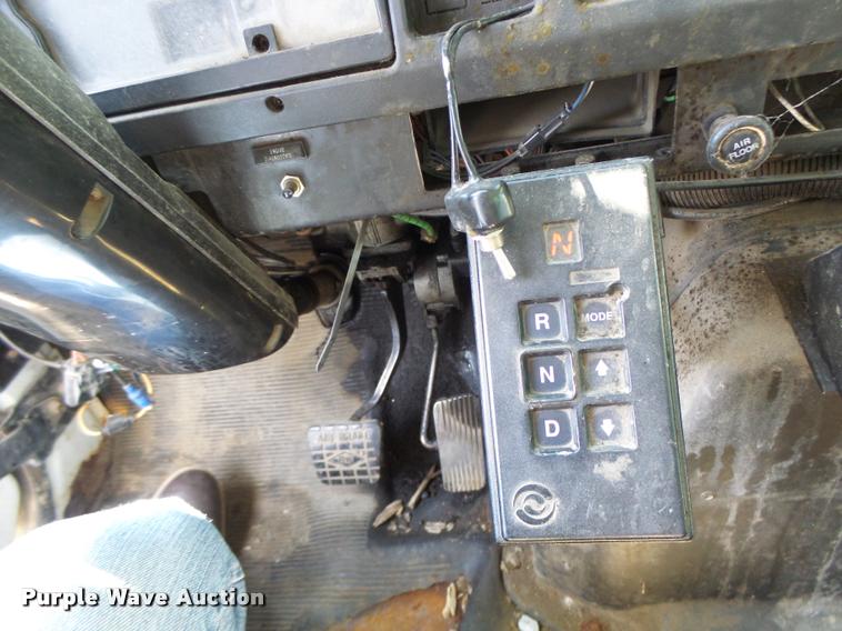 image for item DB5753 1999 International 4900 refuse truck