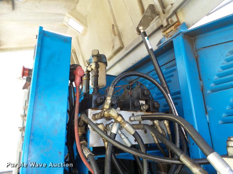 image for item DB5754 1995 Genie S60 boom lift