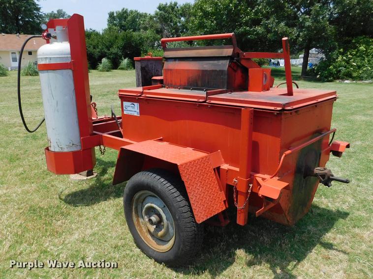Cleasby tar kettle in Salina, KS Item DB9470 for sale Purple Wave