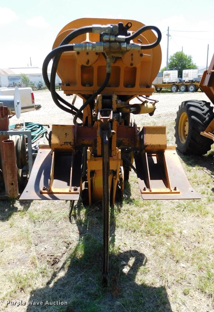 image for item DB9472 Case 860 Plow 108917A1 backhoe vibratory cable plow