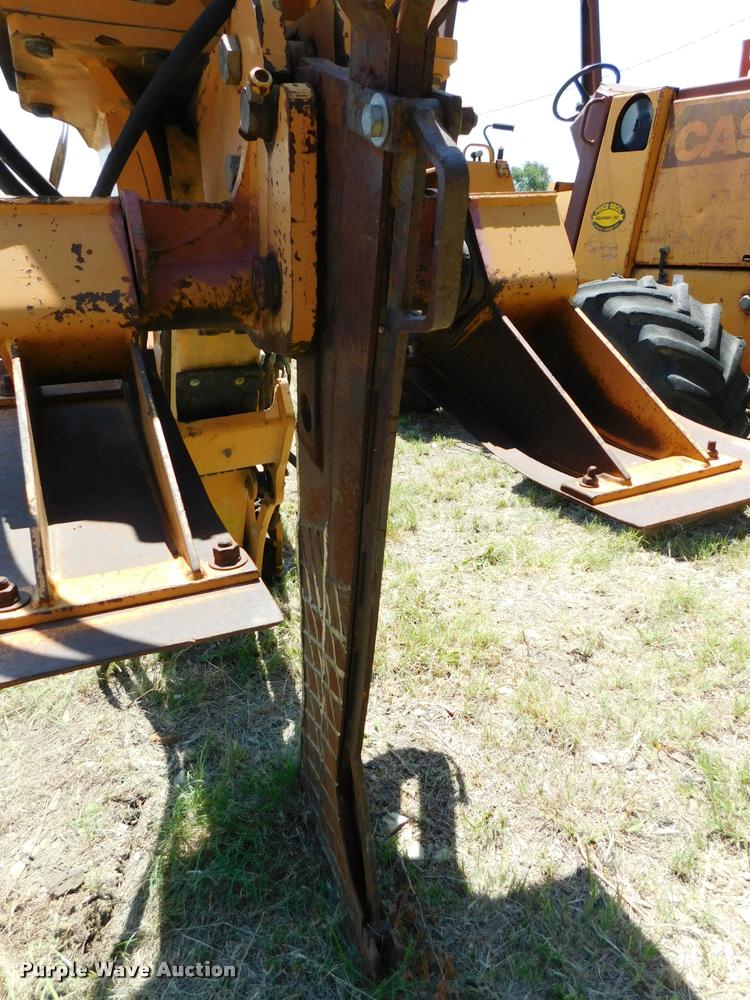 image for item DB9472 Case 860 Plow 108917A1 backhoe vibratory cable plow