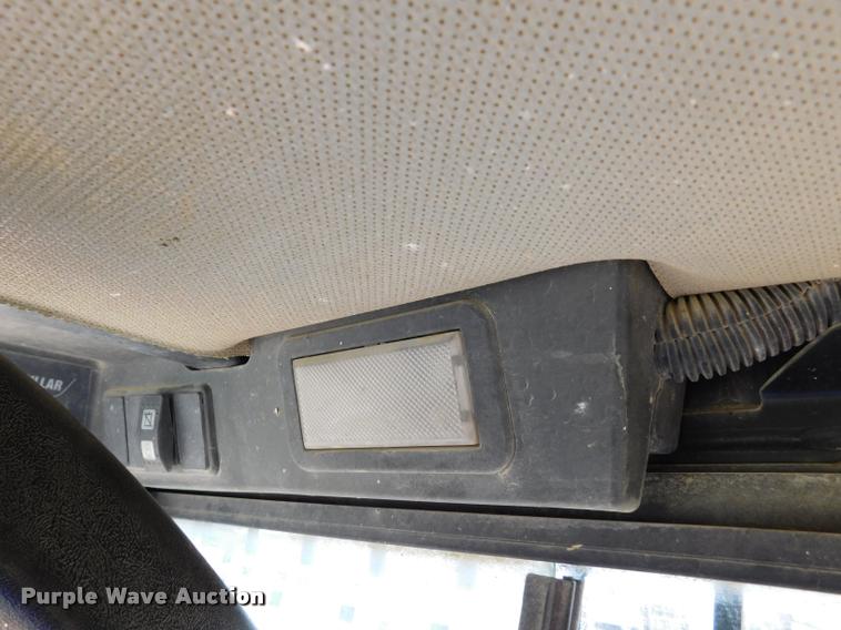 image for item DB9478 2004 Caterpillar 257B skid steer