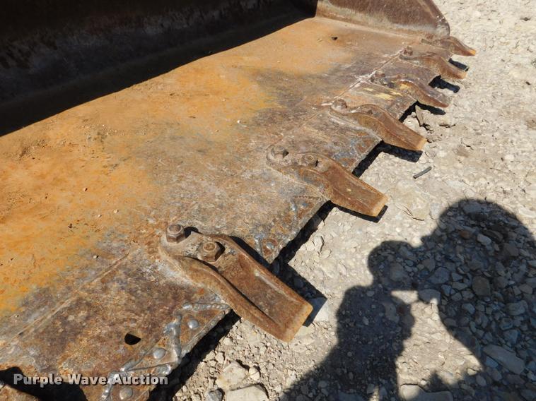 image for item DB9478 2004 Caterpillar 257B skid steer