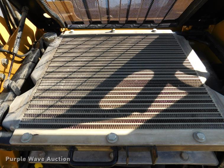 image for item DB9478 2004 Caterpillar 257B skid steer