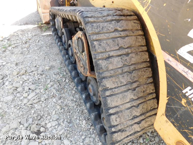 image for item DB9478 2004 Caterpillar 257B skid steer