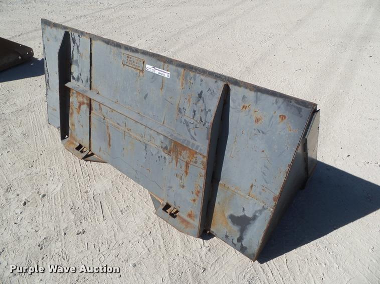 image for item DH9325 Bobcat skid steer bucket