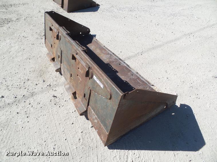 image for item DH9326 Bobcat skid steer bucket