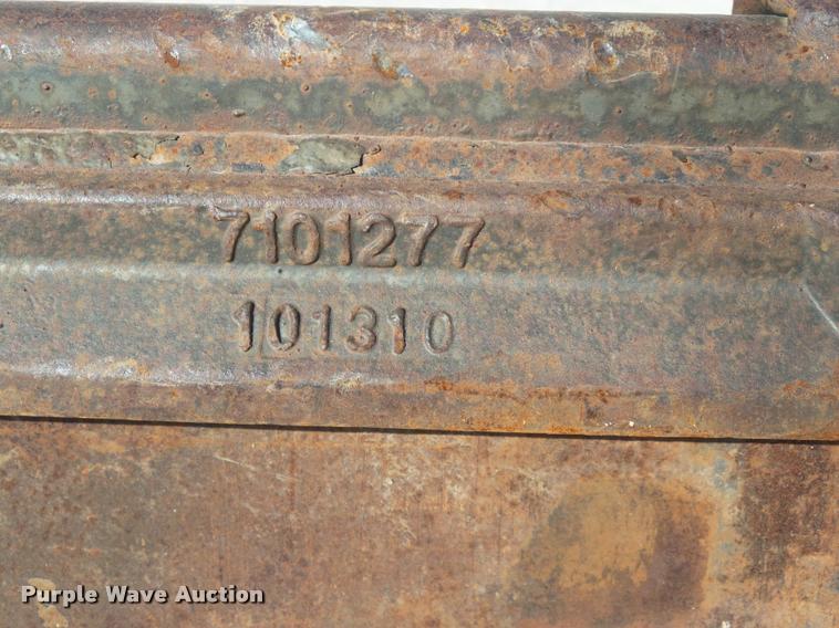 image for item DH9326 Bobcat skid steer bucket