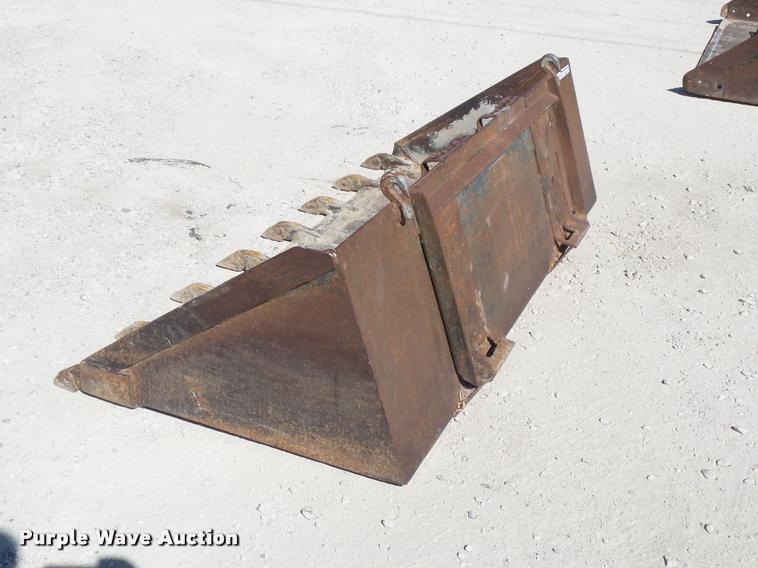 image for item DH9327 Bobcat low profile skid steer bucket