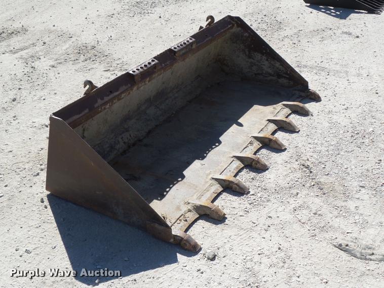 image for item DH9327 Bobcat low profile skid steer bucket